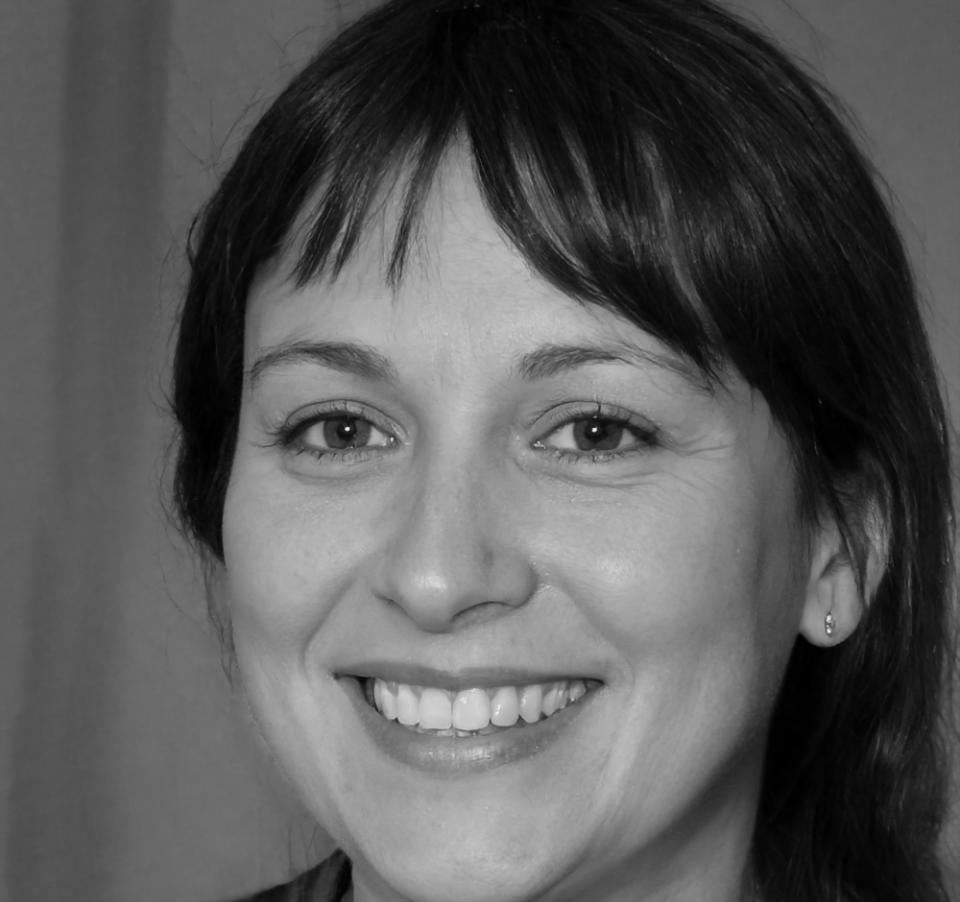 Portrait de Léonie Marchand, directrice pédagogique chez cerolamyreon